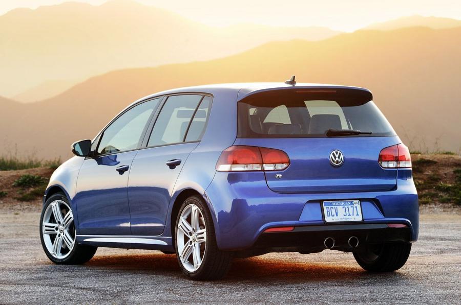  Volkswagen Golf R 2012 года  (фото 27 из 106)
